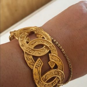 CHANEL Jewelry - Lovely vintage Chanel bracelet CHANEL Jewelry - Lovely vintage Chanel bracelet